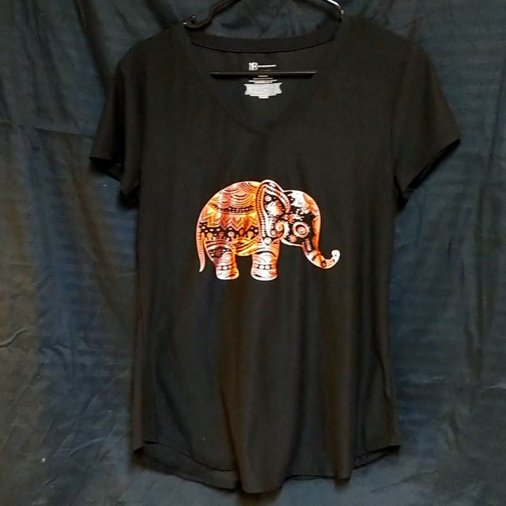 A black T-shirt with a pink elephant